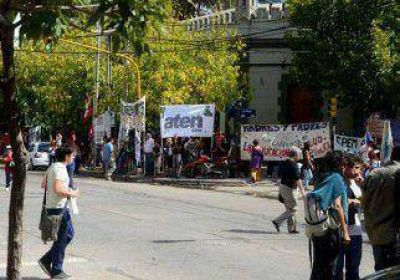 Pechen: �El tinte pol�tico de ATEN impide un acuerdo" 