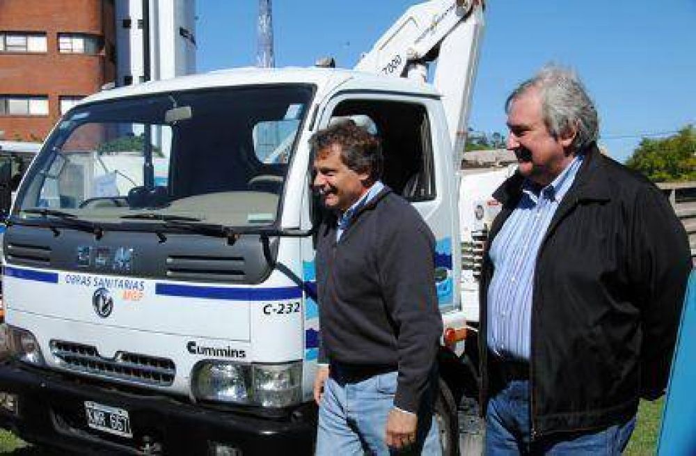 El Intendente est� feliz: �Este es el mejor momento de Obras Sanitarias�