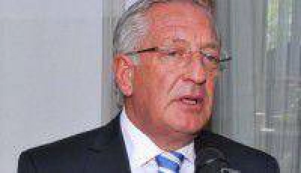 Fellner repudi� la toma de terrenos en Alto Comedro y avisor� positivos avances en el Ing. la esperanza