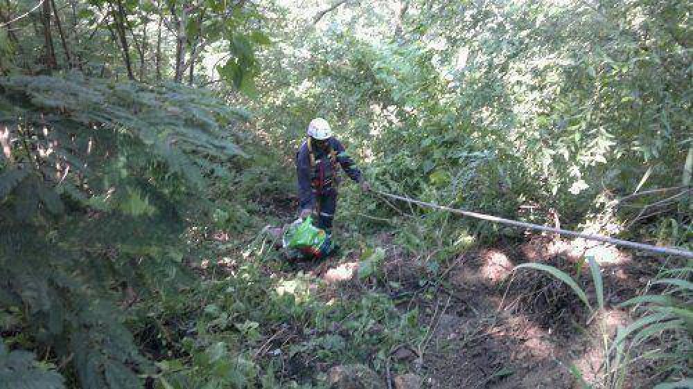M�s de tres contenedores de basura se retiraron el fin de semana del cerro San Bernardo
