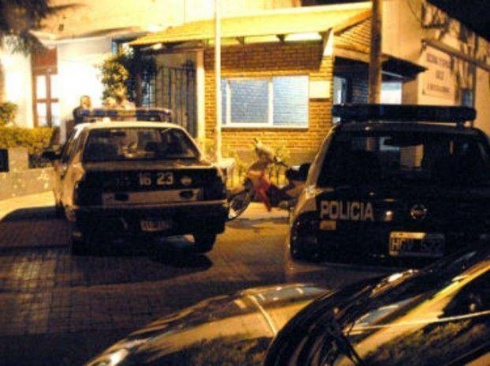 Asesinaron a balazos a un plomero en la puerta de su casa en la zona sur de Rosario