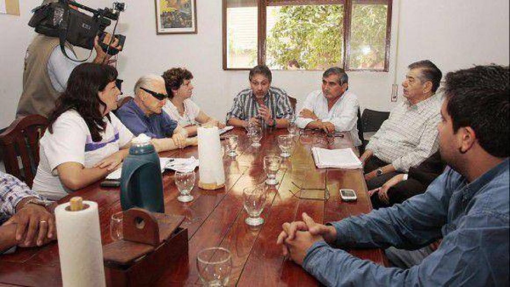 Convocan a un paro y movilizaci�n