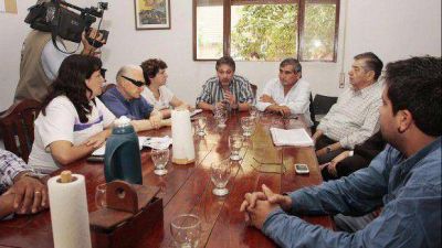 Convocan a un paro y movilizaci�n