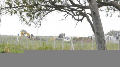 Ratifican que Monsanto debe suspender las obras en C�rdoba