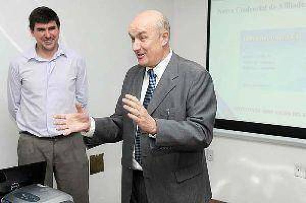 Avanza la implementaci�n del nuevo carn� del Iosep