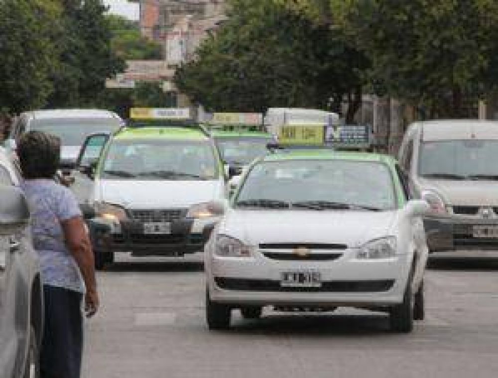 Aprueban hoy la suba de tarifa en radiotaxis
