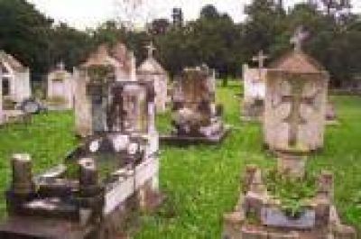 Muestra fotogr�fica sobre el Cementerio de la Plata