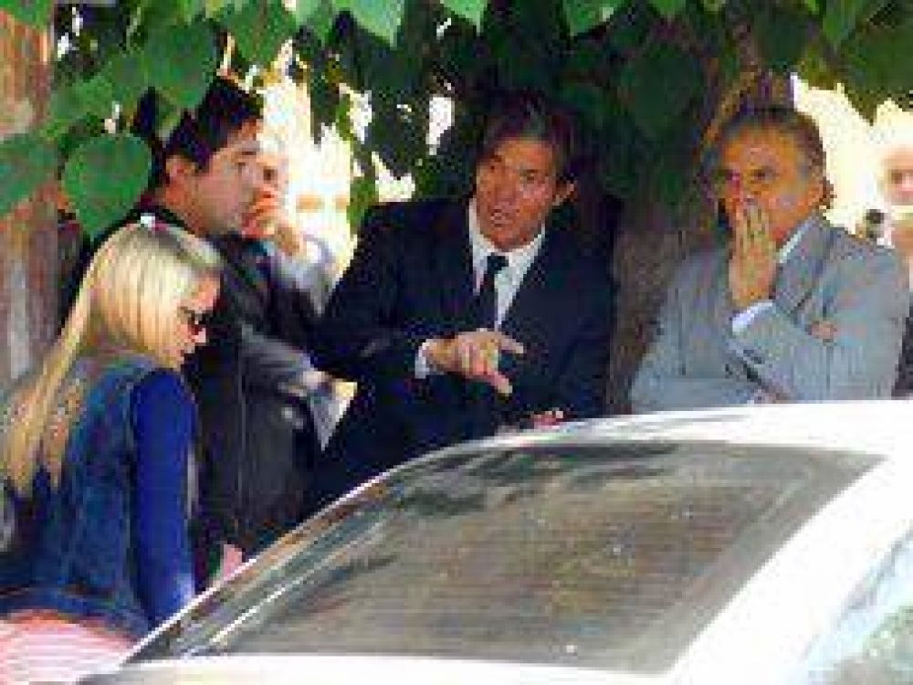 Carolina P�paro reconoci� a su agresor y se quebr� durante la reconstrucci�n