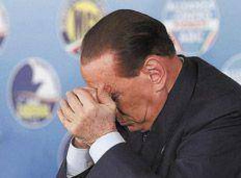Berlusconi no ve y evita declarar