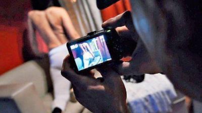 La cama en la Web: expertos debaten sobre el fen�meno Florencia Pe�a