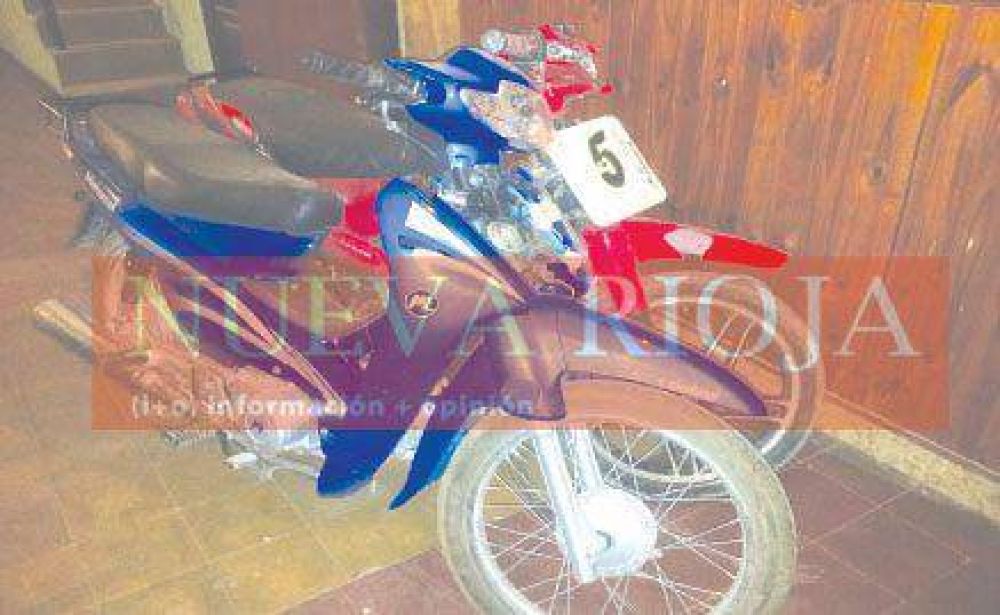 La Polic�a de Aimogasta recuper� motocicletas que fueron robadas