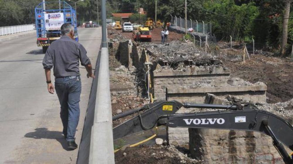 Adi�s al viejo puente de Villa Warcalde