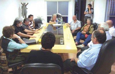 Cooperativas debatieron la crisis financiera e h�drica de la regi�n