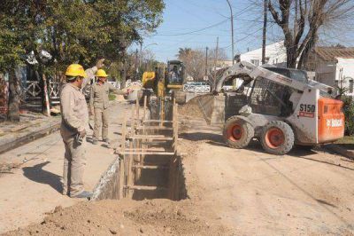 Unos 4600 vecinos de Ituzaing� Sur se pueden conectar a las cloaca