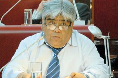 G�mez: �Garc�a y Das Neves no tienen facultad para echar a nadie del bloque�