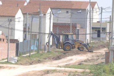 Obras P�blicas contin�a con tareas del Programa de Mantenimiento Integral en Barrios