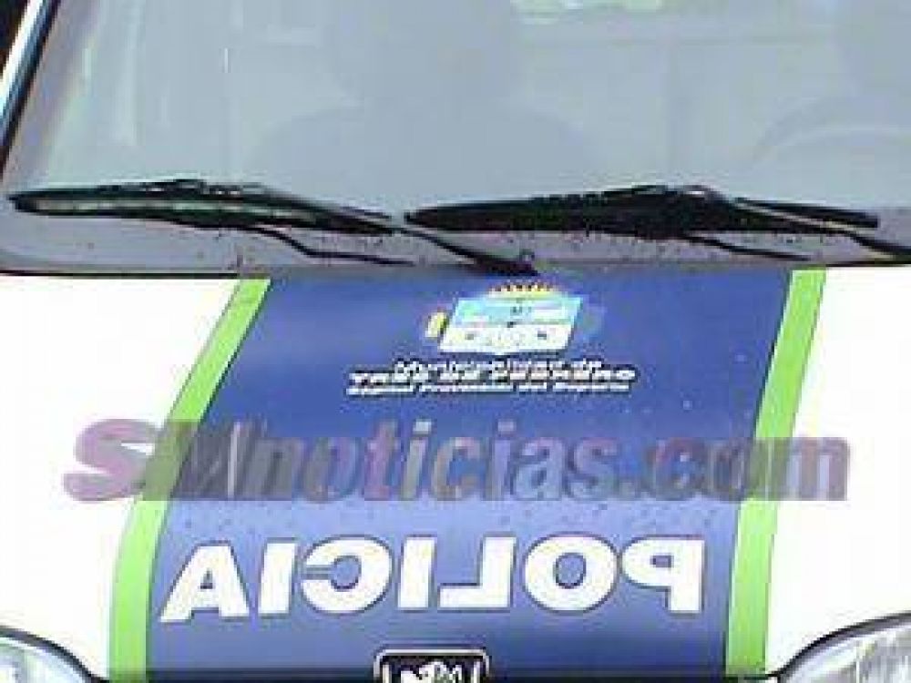 Dos polic�as detenidos por matar a un joven a quien confundieron con un delincuente