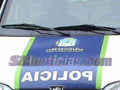 Dos polic�as detenidos por matar a un joven a quien confundieron con un delincuente