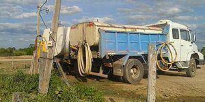 Denuncian negocios con el agua potable