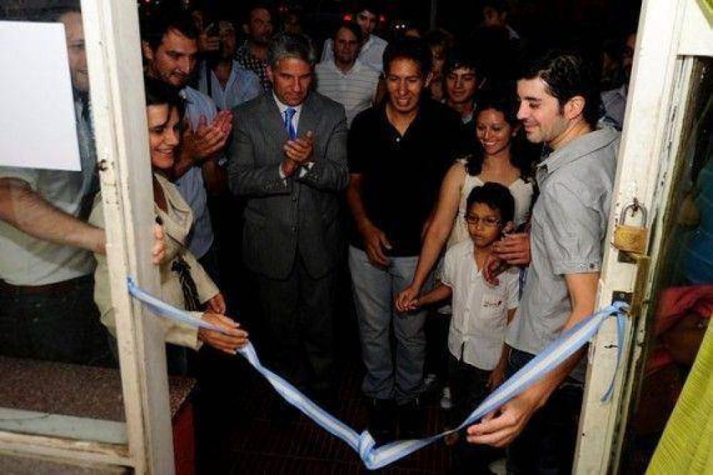 Poggi inaugur� tres nuevas empresas