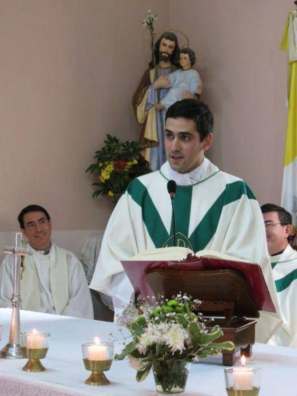 Mirada de parroquianos zarate�os ante la sucesi�n de Benedicto XVI