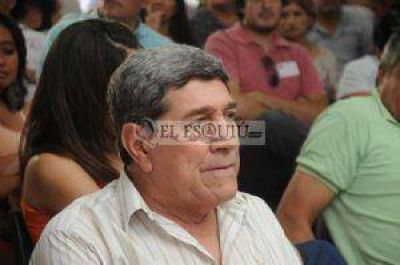 Malestar de intendentes opositores por no participar de la reuni�n con De Vido