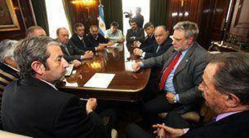 Le ofrecieron a Cobos ser candidato para ocupar lugar en C�mara baja