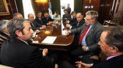 Le ofrecieron a Cobos ser candidato para ocupar lugar en C�mara baja