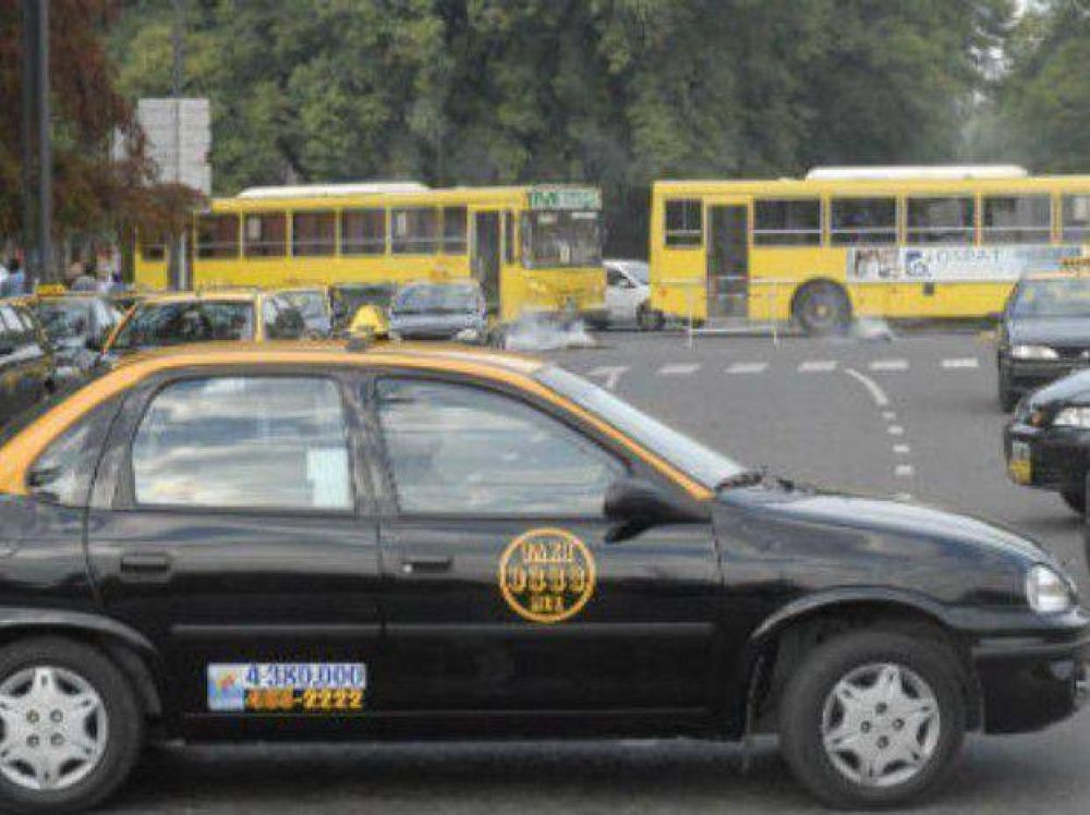 Un taxista fue baleado en un confuso episodio en el barrio de Empalme Graneros