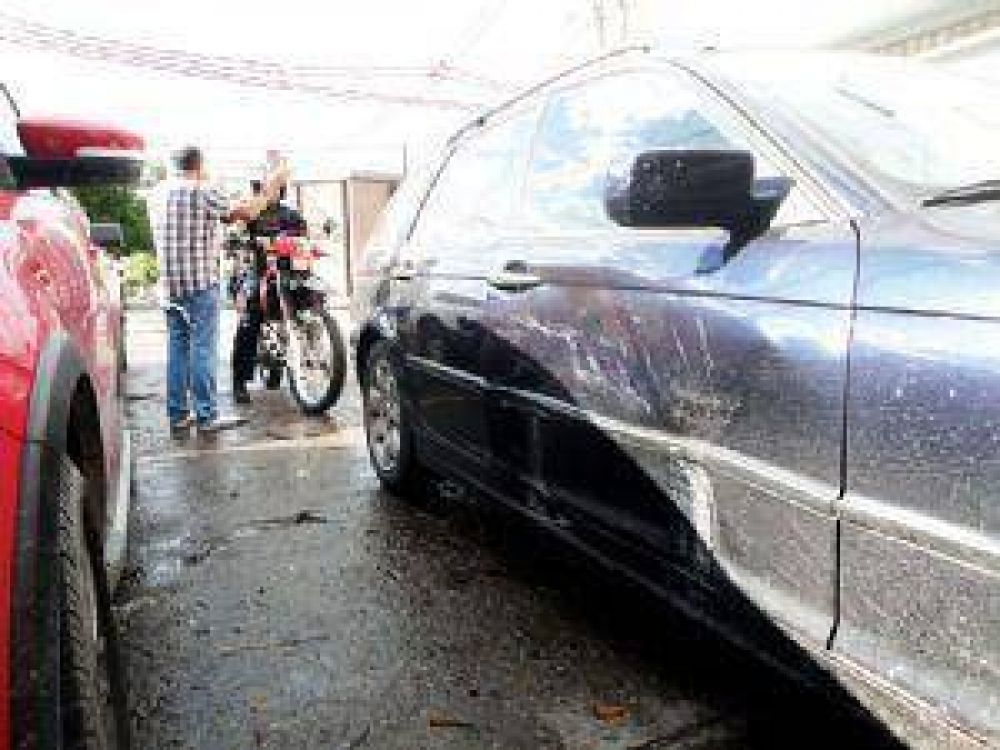 Polic�as resultan lesionados tras protagonizar accidentes de tr�nsito