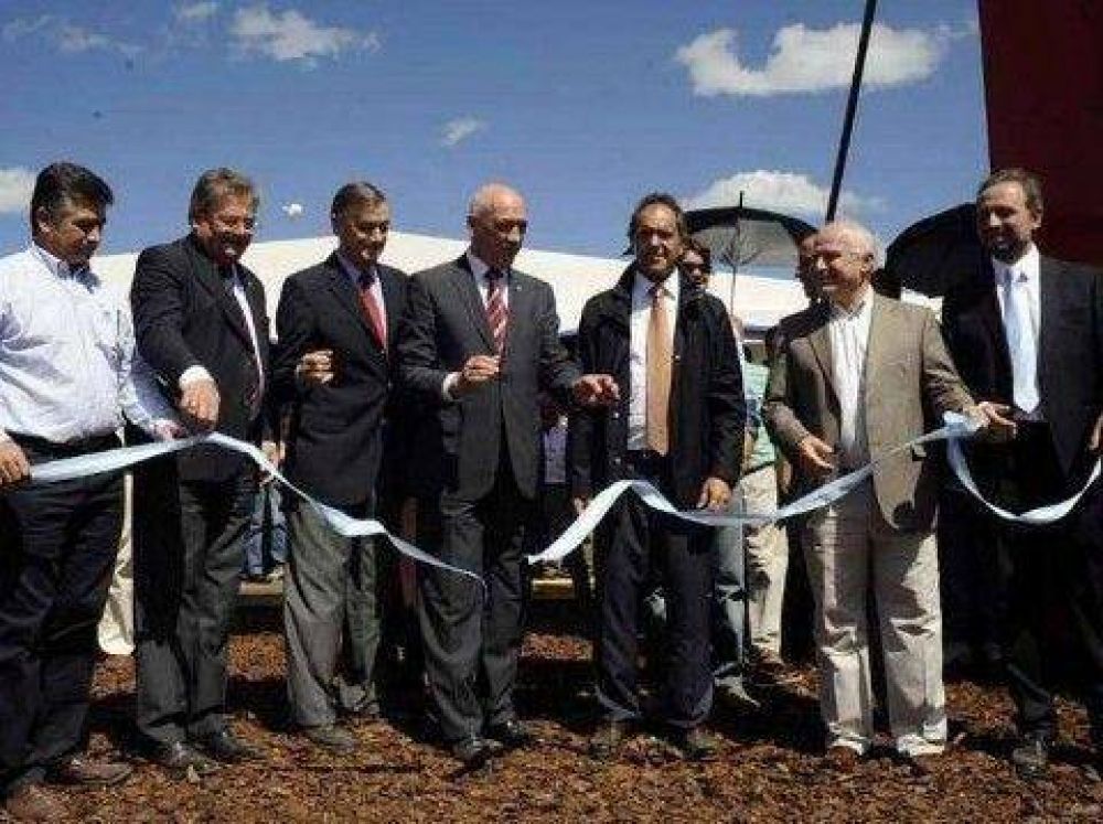 Ferraresi se alej� de Scioli y lo critic� por sus fotos con opositores en Expoagro