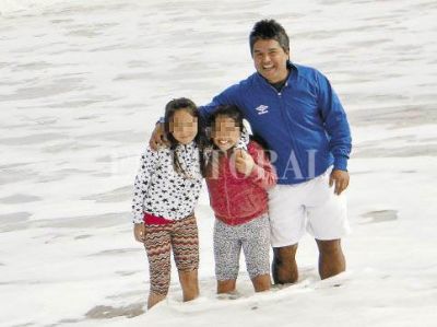 Un rafaelino reclama la restituci�n de sus hijas