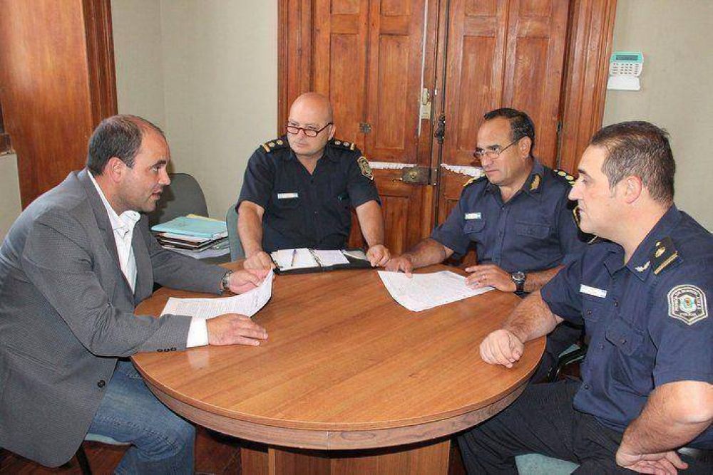 Reuni�n de trabajo del secretario de Gobierno con autoridades policiales
