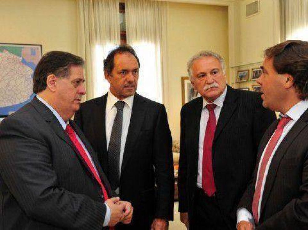 "La prestaci�n de los servicios de salud funciona adecuadamente", afirmaron tras el encuentro