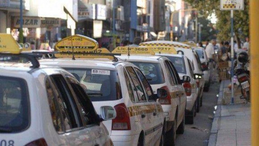 Peones de taxis no quieren ser �arrendatarios�