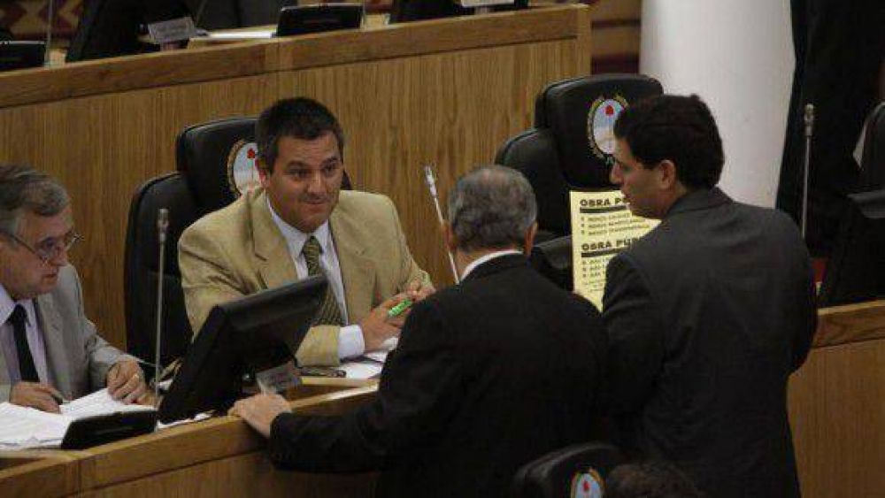 El PJ, ampar�ndose en la emergencia social, volvi� a eludir la licitaci�n p�blica