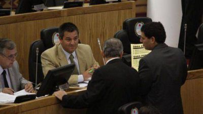 El PJ, ampar�ndose en la emergencia social, volvi� a eludir la licitaci�n p�blica