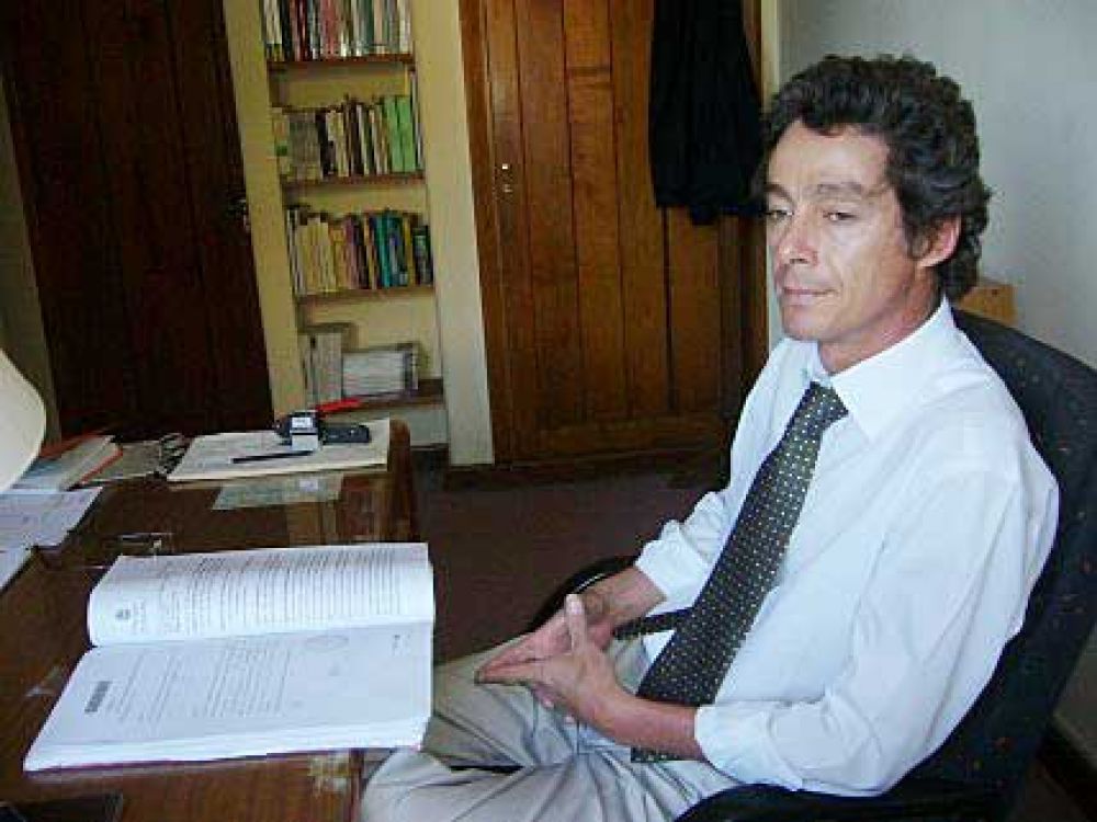Las peleas en Malvinas contin�an: queman por completo una vivienda