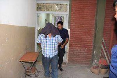 Instal� oficinas para vender lotes que no le pertenec�an