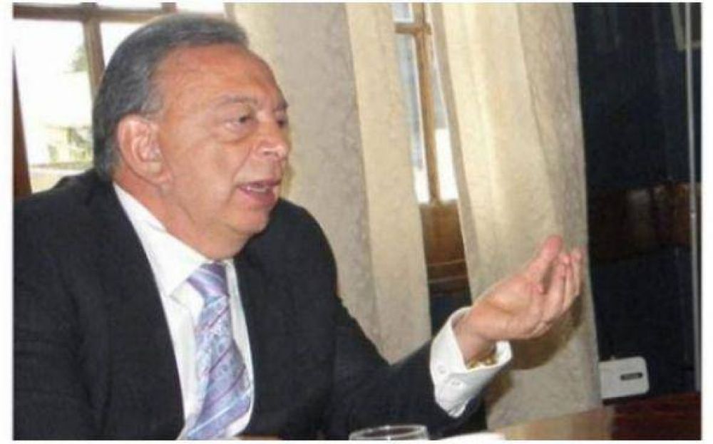 Para Z�ccaro, el boleto universitario tiene que ser �para todos�