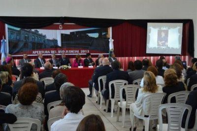 El vicegobernador asisti� a la apertura del a�o judicial