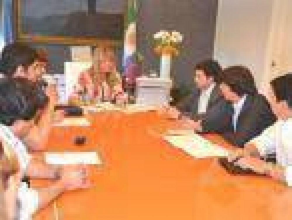 La Municipalidad de Resistencia se reuni� con J�venes Empresarios
