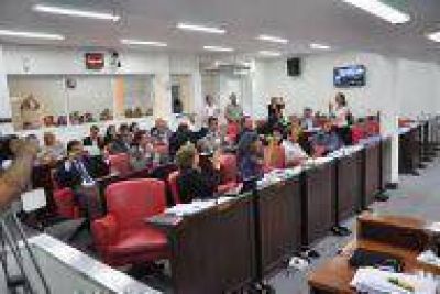 Diputados festejaron y aplaudieron el nombramiento de Francisco I