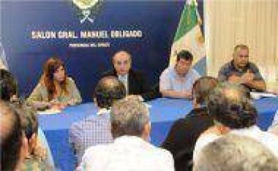El gobierno coordina con veteranos de guerra y excombatientes el acto central del 2 de abril