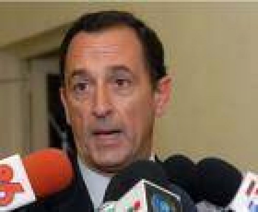 Guti�rrez: �Estoy dispuesto a ponerme al frente de una fuerza armada, donde la capacidad operativa la tenga yo�