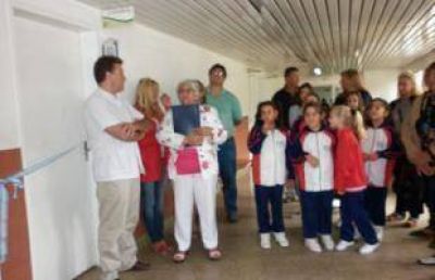 Presentaron dos habitaciones en el Hospital