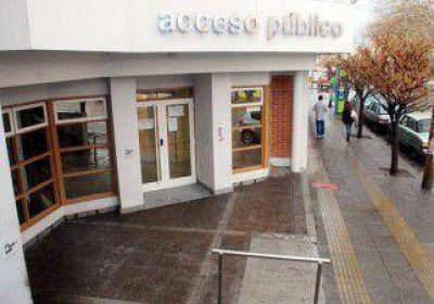 Atropell� a un motociclista y luego fue armado a buscarlo al hospital 