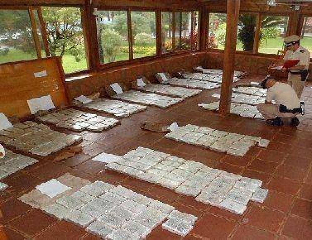 Incautan marihuana y cigarrillos valuados en m�s de 2 millones de pesos
