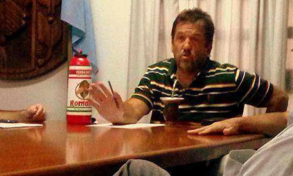 Viana: "El modelo de la Renovaci�n est� a espaldas de los misioneros"