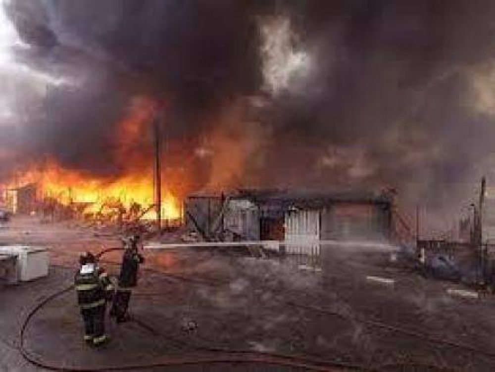 Abor�genes incendiaron casas de criollos en Ram�n Lista 